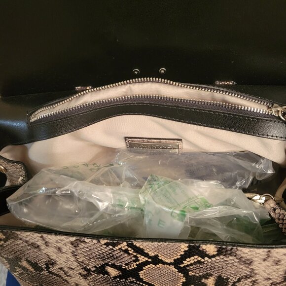 SALE: MARIO VALENTINO - Olimpia Snakeskin-Embossed New FREE SHIPPING - Picture 8 of 14